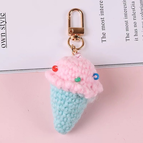 Crochet keychain ice cream womens girls cute fun 1pc - Picture 3 of 3